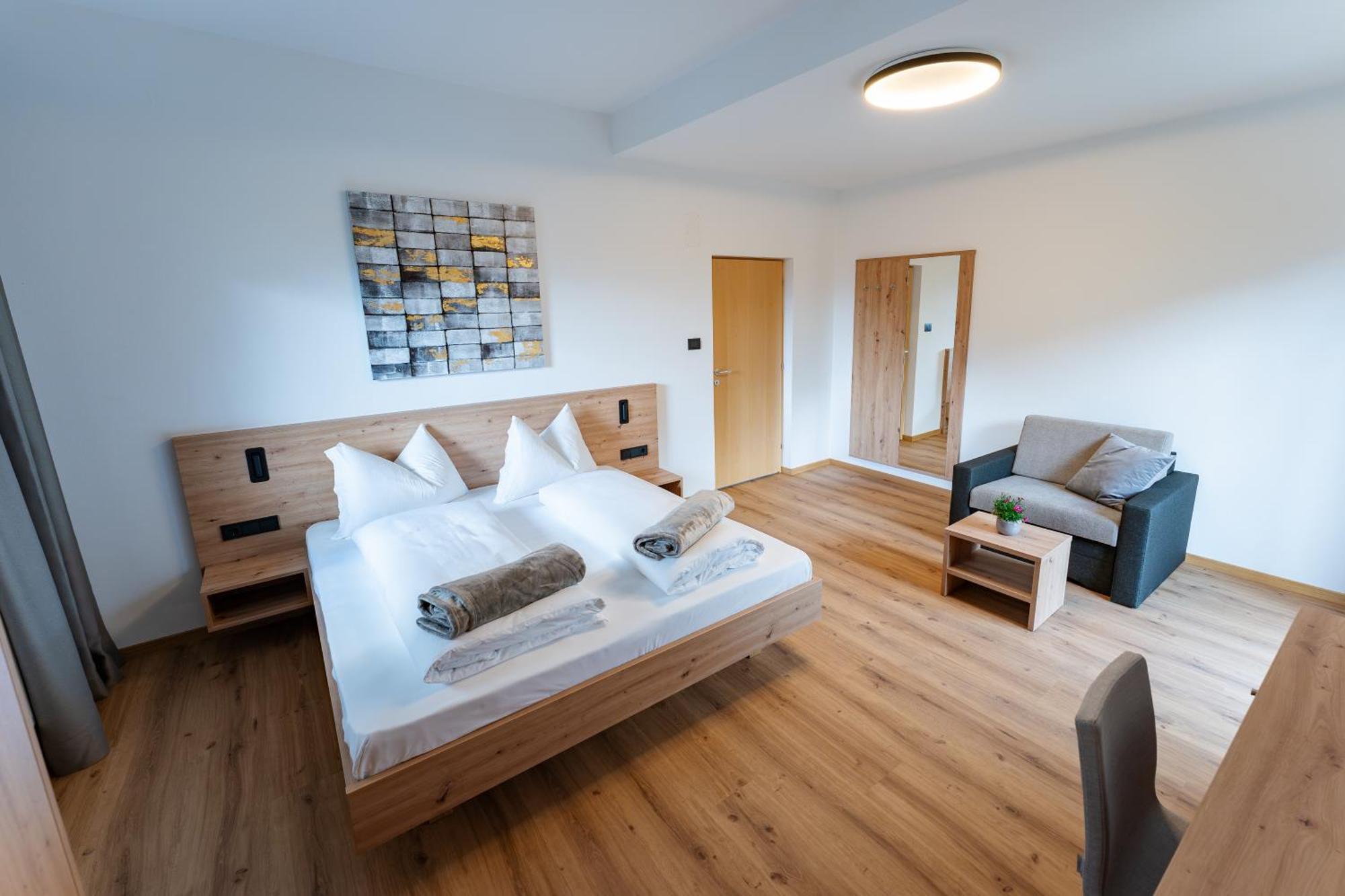 Self Service Hotel Schnalser Hof Naturns Ruang foto