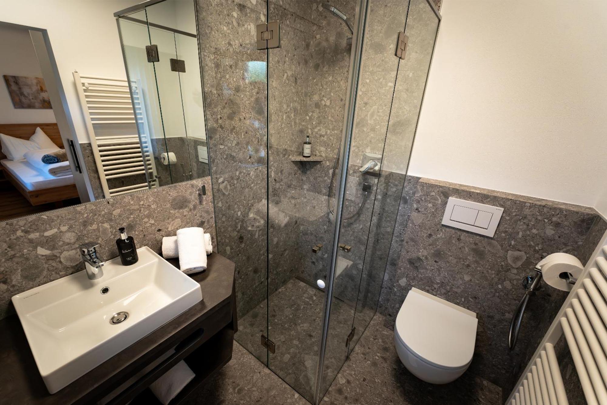 Self Service Hotel Schnalser Hof Naturns Bagian luar foto