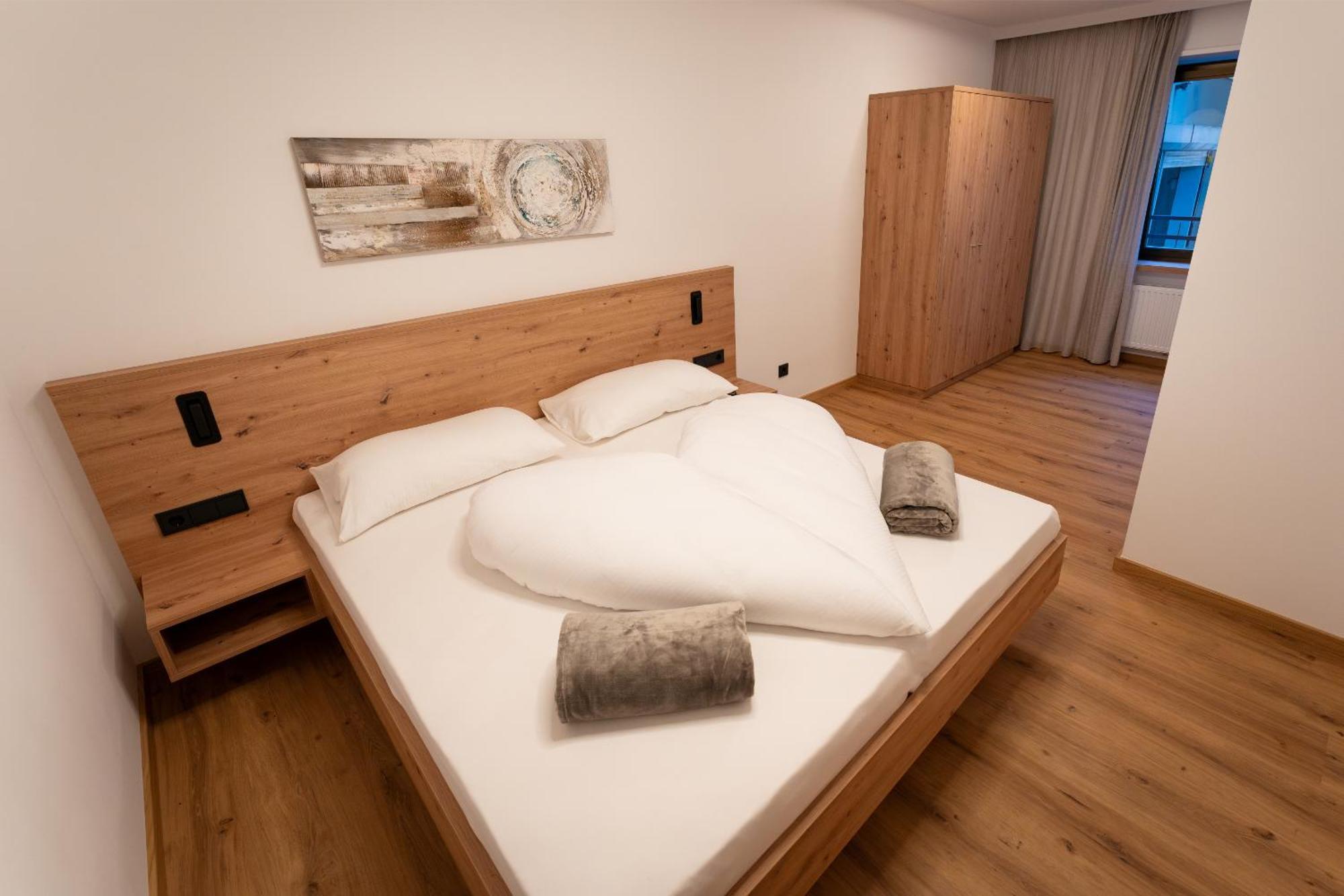 Self Service Hotel Schnalser Hof Naturns Bagian luar foto