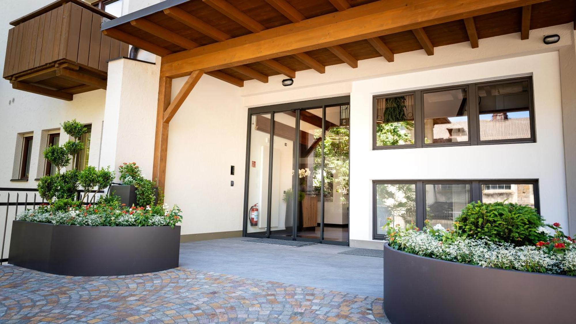 Self Service Hotel Schnalser Hof Naturns Bagian luar foto