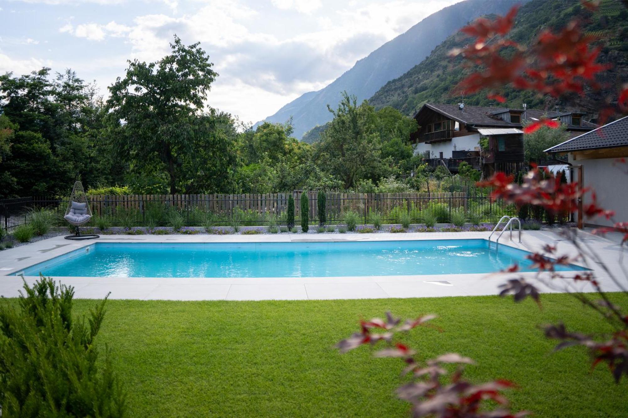 Self Service Hotel Schnalser Hof Naturns Bagian luar foto