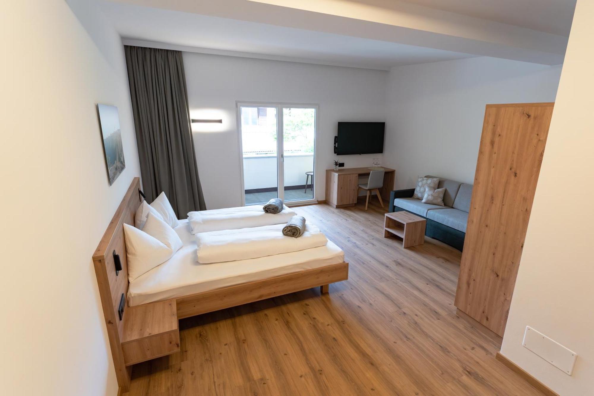 Self Service Hotel Schnalser Hof Naturns Bagian luar foto